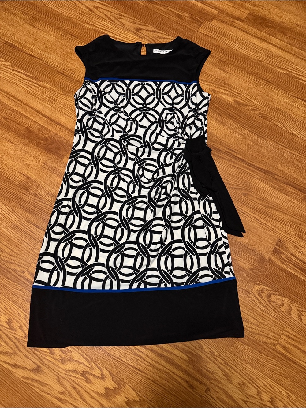 Madison Leigh Sleeveless Dress Size 14